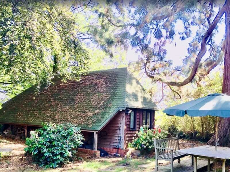 Cosy Woodland Chalet - Self Catering All Year