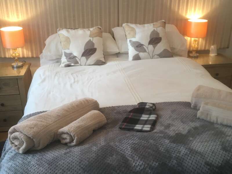 Double En-suite Room - Sleeps 1 - 2 people (inc. Breakfast)